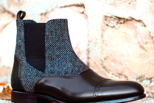 Materials: nailhead sartorial + black box calf

Lining: black calf leather

Sole: black leather sole

Retail: $520  w/20% discount: $416