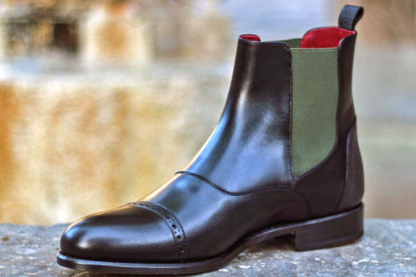 Materials: black box calf

Lining: red calf leather

Sole: forrest green leather sole

Retail: $520  w/20% discount: $416
