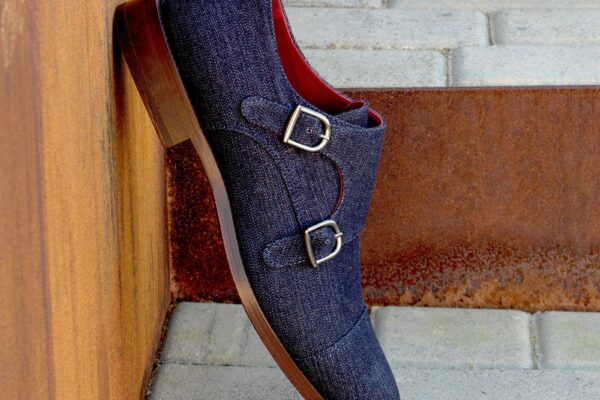 Materials: jeans sartorial

Lining: red calf leather

Sole: cognac leather sole

Retail: $480  w/20% discount: $384