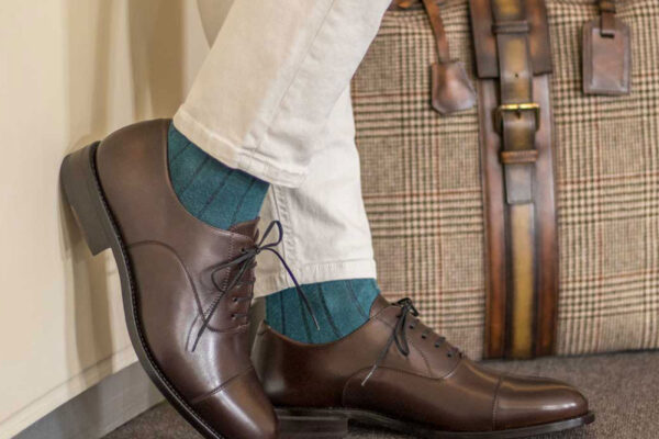Materials: dark brown box calf

Sole: brown Goodyear Welt, leather sole

Retail: $500  w/20% discount: $400